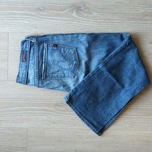 Citizen of humanity cropped 27/23